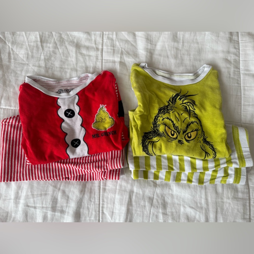 The Grinch Unisex Red & Green Christmas Pajamas - 4T